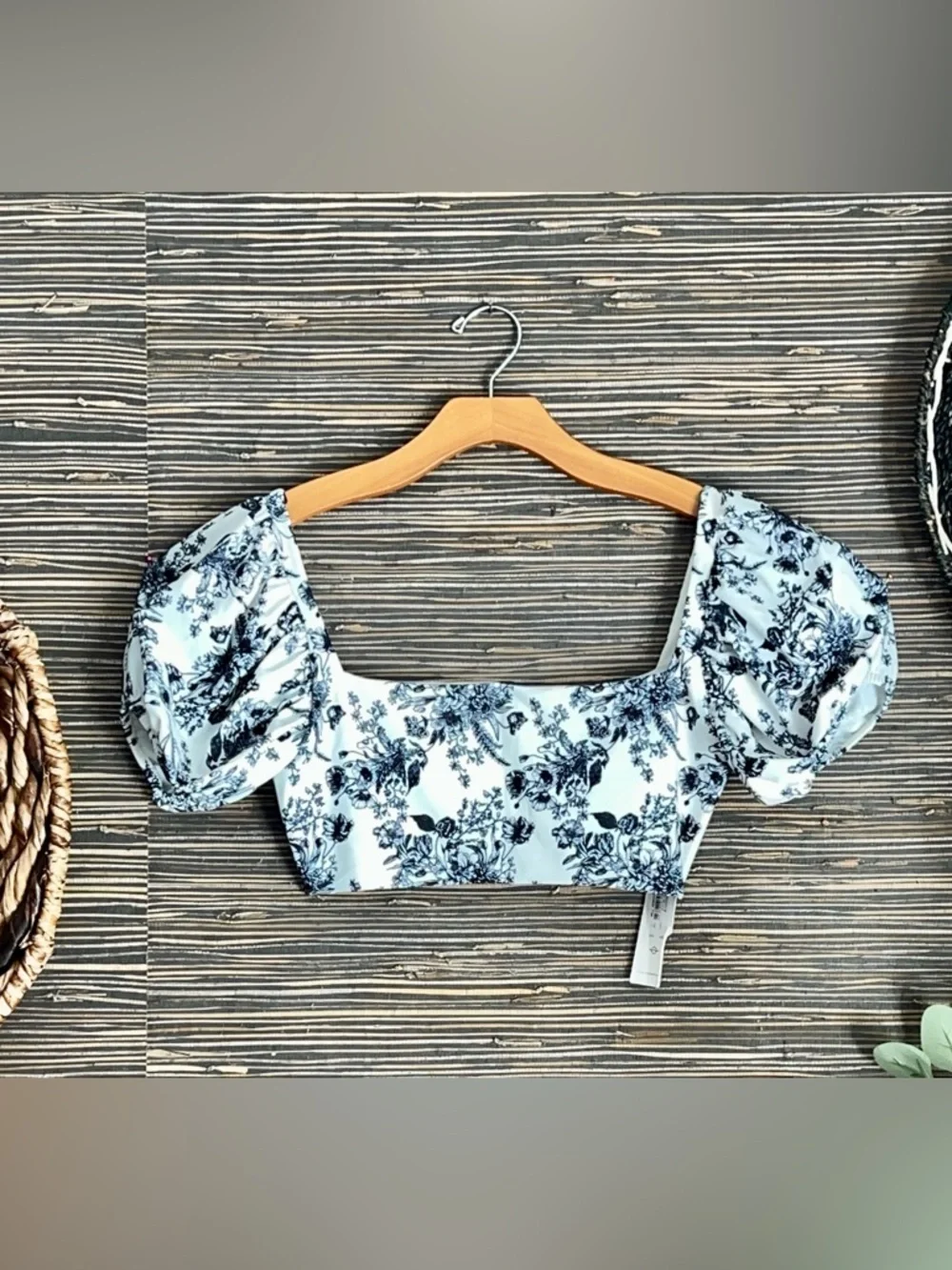 NWT Phax Swim Puff Sleeve Bikini Crop Top Only Size Large